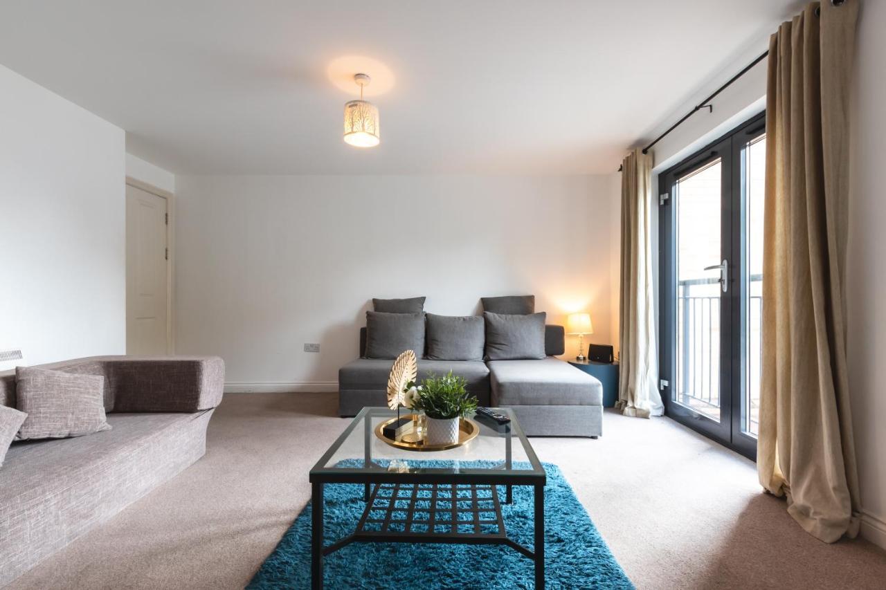 Best Price! Large Spacious 2 Bed Apartment - King Size Or Single Beds, Sofabeds, Smart Tvs, Free Parking เซาธ์แธมป์ตัน ภายนอก รูปภาพ